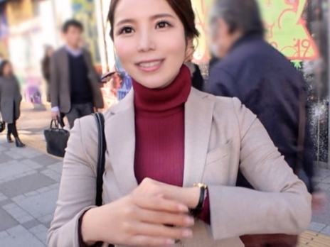 【ナンパでゲット！】 美巨乳お姉さんの敏感ボディを激ピストン！ 破れた黒パンストから覗くエロい美脚に興奮♡