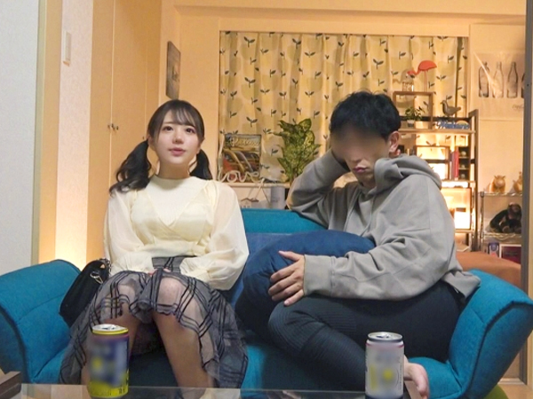 【隠し撮り♡アイドル級美少女の秘密】 プライベートで乱れる姿は必見！ 激しくピストンされ、感じまくる♡ 素人娘の恥じらいセックス！