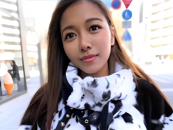 【南国ハーフギャルのエロすぎる本性】『もっと奥まで…』ショーパンから覗くTバックがセクシーなビッチギャルが、手マンで濡れ濡れに！正常位で激しく突かれ、南国と日本の血が混ざったエロティックなカラダが乱れまくる！♡