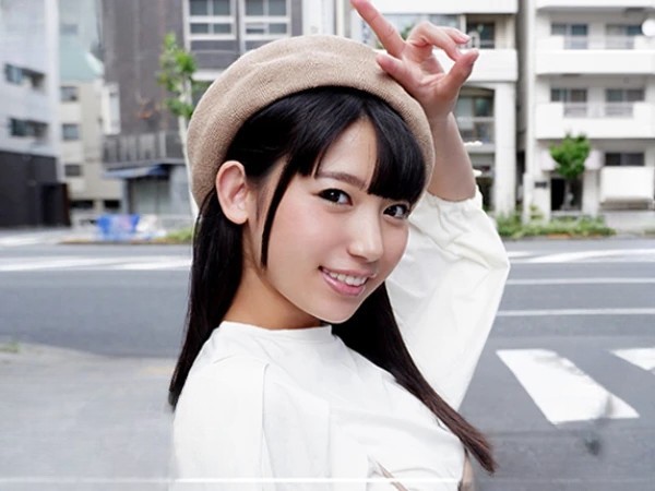 【素人娘の淫乱覚醒】『もっと奥まで…♡』清楚系女子がカメラの前で本性むき出し！軽いピストンでも即イキする敏感ボディ！見た目とのギャップがヤバすぎるエロ動画！！