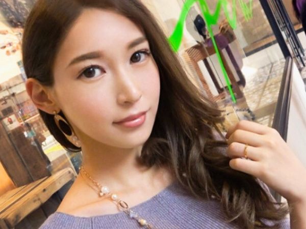 【人妻の危険な遊び】『ダメ…夫にバレちゃう…』30代美熟女がTバックで誘惑！子持ち人妻が禁断の浮気SEXで乱れまくる！！