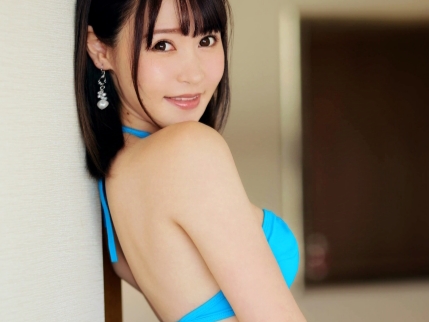 【色白美ボディお姉さん】『もっと奥まで…』騎乗位で腰振りまくるエロ姉さん!ねっとり濃厚セックスで感じまくり、おマンコびしょ濡れでイキ乱れる!♡