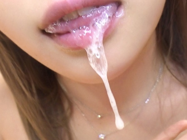 【極上美少女のご奉仕タイム】『いっぱい気持ちよくなって♡』日頃のストレスをぶつけるかのように、男を悦ばせる美少女!ザーメンを美味しそうに啜る姿がエロすぎる!もぐもぐフェラで精子を吸い取り、男を骨抜きにしちゃう!