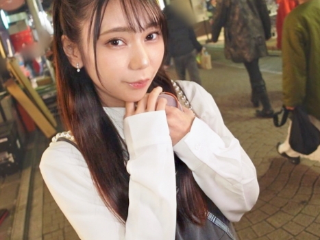 【美脚美少女ナンパ】スラリと伸びた美脚がたまらない！キュートな顔立ちの美少女をゲット♥街中で見つけた天使と濃厚セックスでイチャラブ！