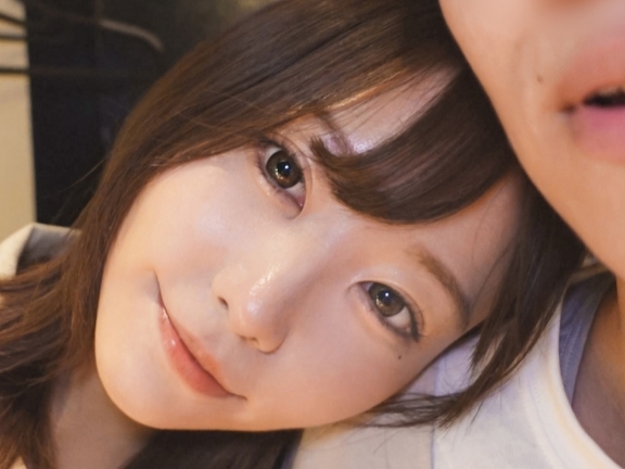 【スレンダー美少女の甘い誘惑】『素人さん、気持ち良くしてあげる…』七嶋舞ちゃんが素人男性と濃厚セックス！細身のボディでねっとり絡みつき、甘い吐息で男性をメロメロに！美少女の淫らな姿に興奮間違いなし！♡