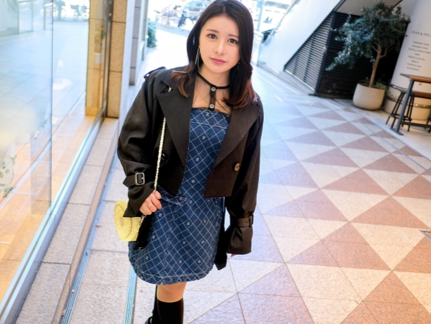 【人妻の肉感エロ】「旦那じゃ満足できないの…」ムチムチボディの人妻が、禁断の不倫セックスで乱れまくる！肉厚なオマンコが肉棒を締めつけ、濃厚な交わりに悶絶！