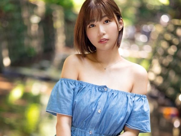 【巨乳美女と中出し旅行】美尻美女と1泊2日のエロ旅！本能のままに腰を打ち付け、フェラから生ハメまでガッツリ楽しむ！美巨乳＆美尻を独り占めし、大量種付けで大満足の種付け旅行！♡